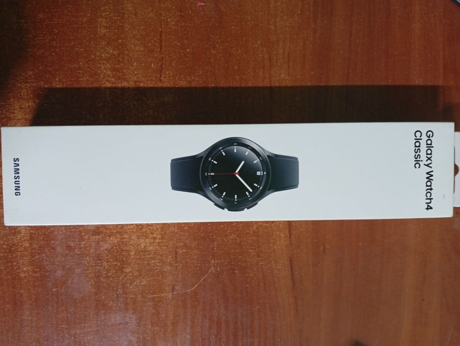 Galaxy watch4 classic. Yangi bu