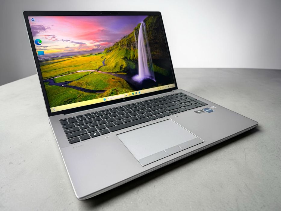 HP Zbook Fury 16" G9 4k+ 120Hz i9-12950HX 128RAM 2TBSSD RTX A5500 16GB