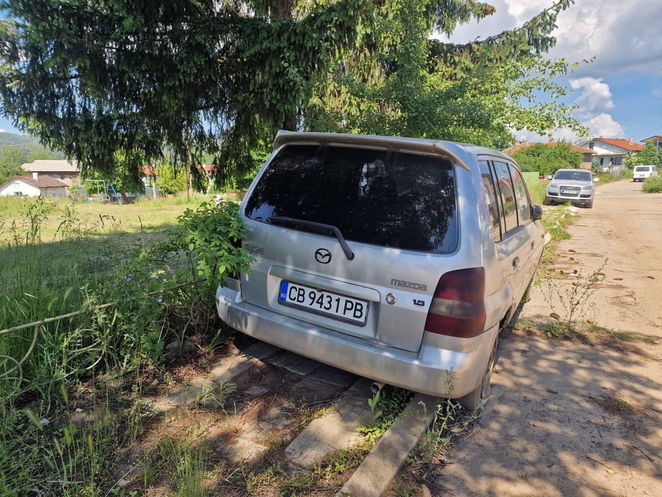 Mazda demio 1.3 72к.с