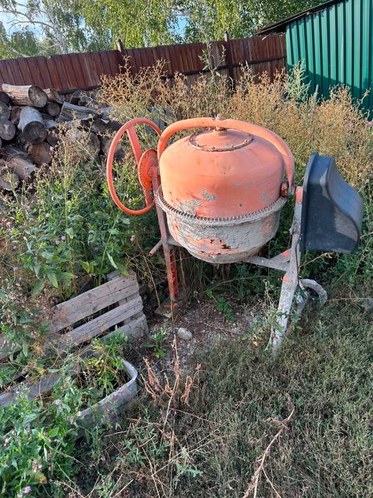 Бетономешалка продам