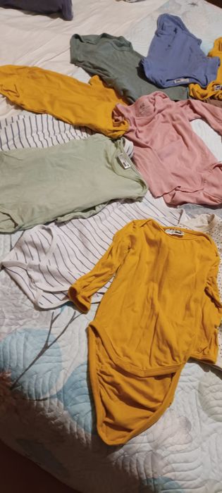 Lot 15 body cu capse marime 86-92