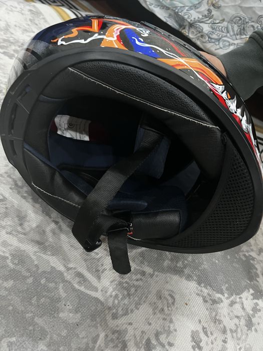 Продоется 2 шлема