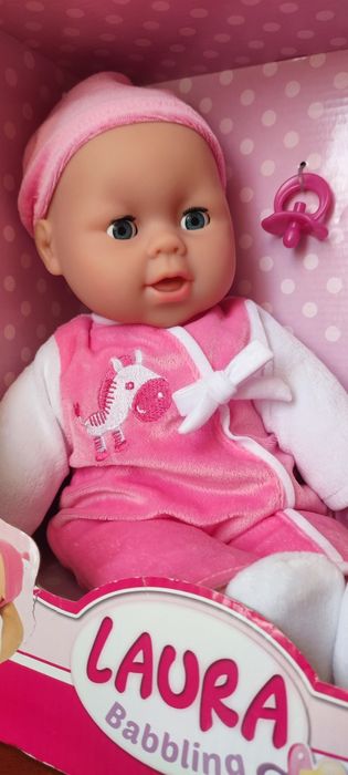 Продам новую куклу Simba Laura