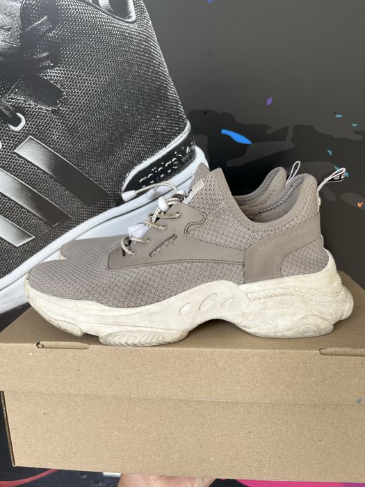 Steve Madden номер 39