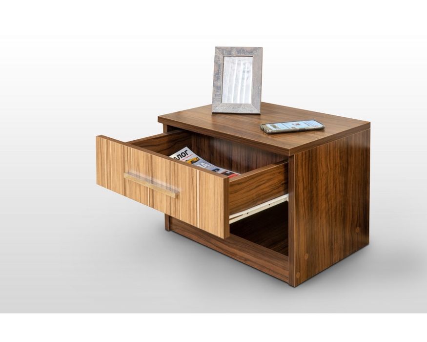 ПРОМОЦИЯ  - дървени нощни шкафчета с чекмедже цената е за 2та броя