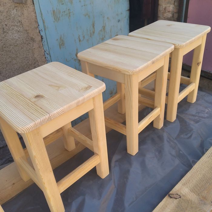 КРЕПКИЕ Табуретки из дерева