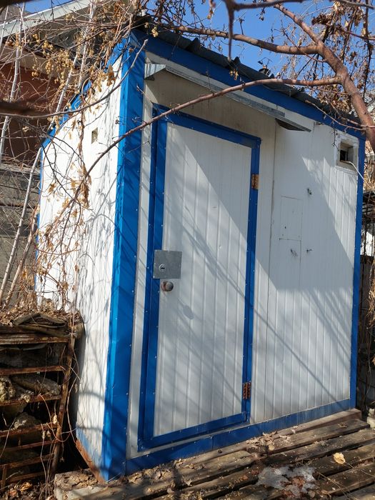 Будка (бытовка].