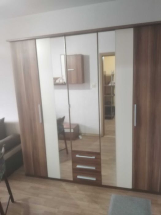 Продавам едностаен обзаведен апартамент