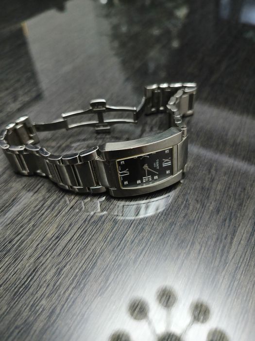 Tissot Generosi T-Watch T007309A