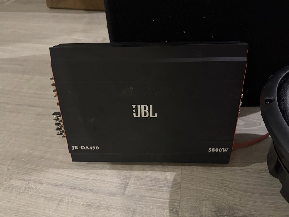 Сабвуфер.        .