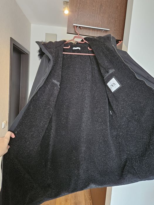 Vând parka Zara barbati