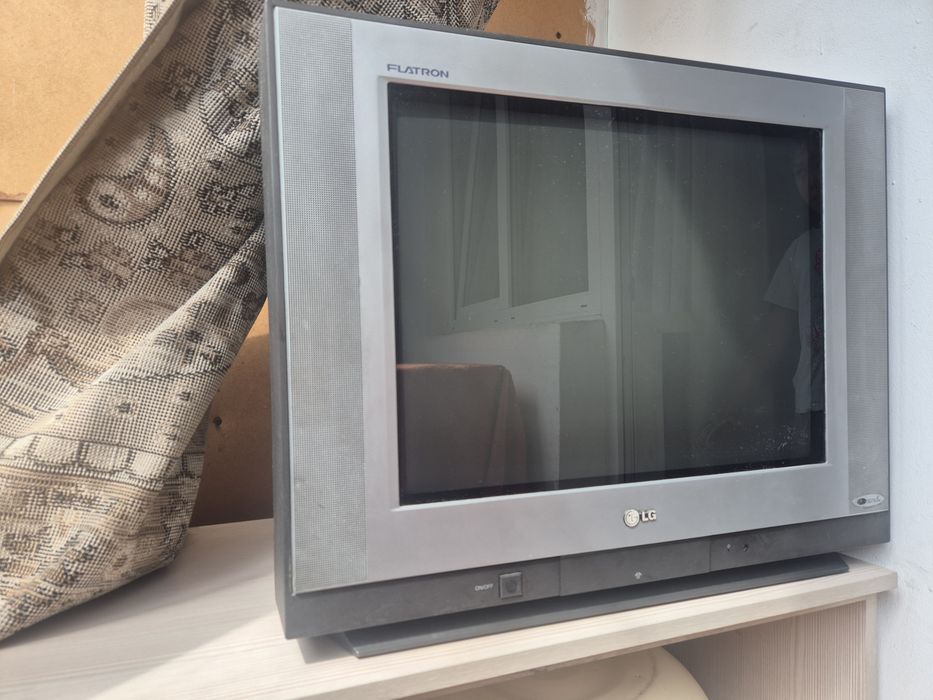 Телевизор LG CT-21Q21KE