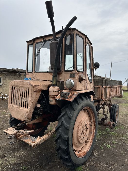 Продам трактор Т-16