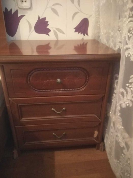 диван и спальняя