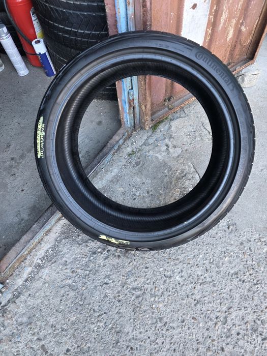 Anvelope Vară 245.35.20 Continental XL AN 2022