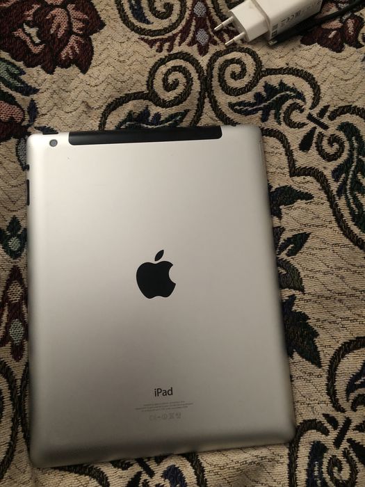 продам айпад 4 64 гбт