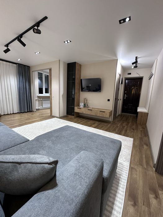 Центр | Новомосковская.  2 /1/5. Еврo квартира