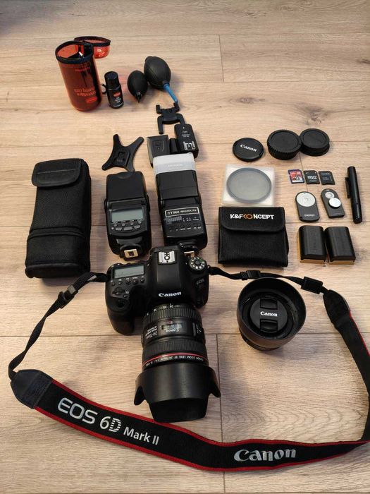 Canon EOS 6D Mark II + обективи + флашове и аксесоари