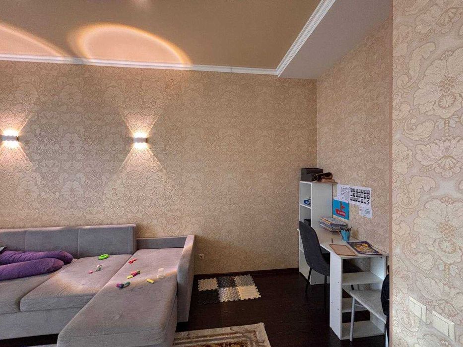 Продам 1 ком 7 мкр