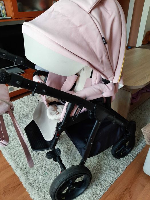 Бебешка количка Go Grow Play 2 в 1