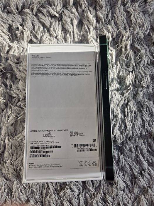 Продам iPhone 13