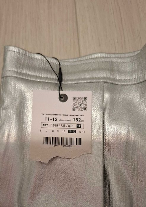 Fusta argintie de la ZARA