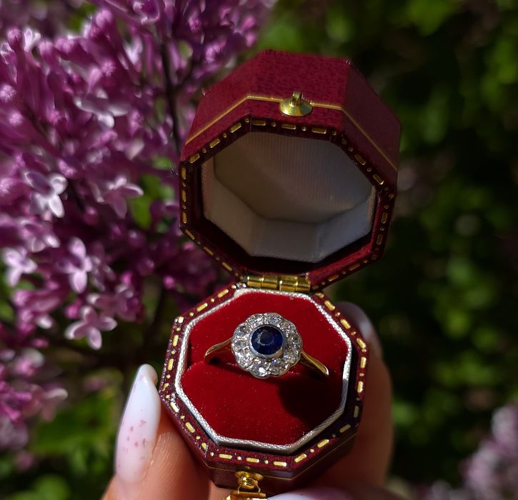 Inel din aur de 18K cu diamante naturale si safir