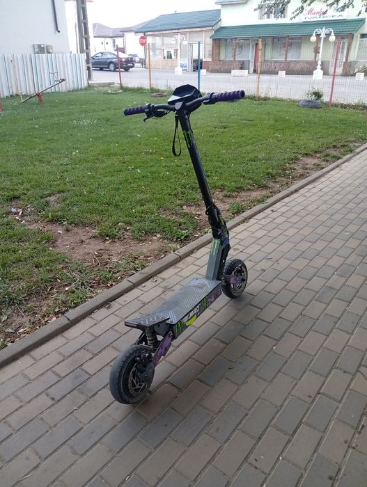 Vând kukirin g2 2025
