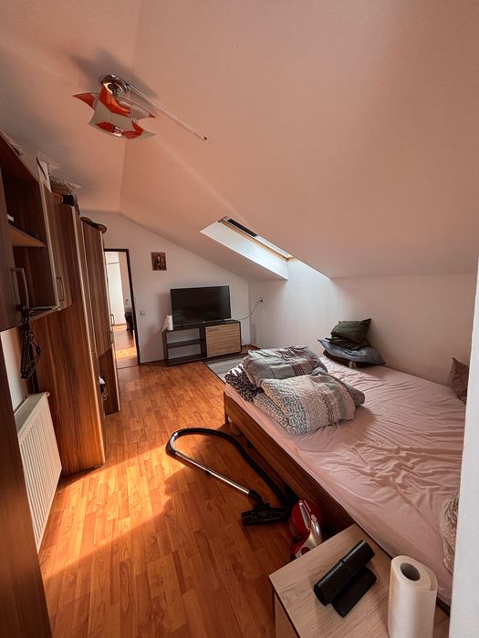 Ofer spre vanzare apartament!