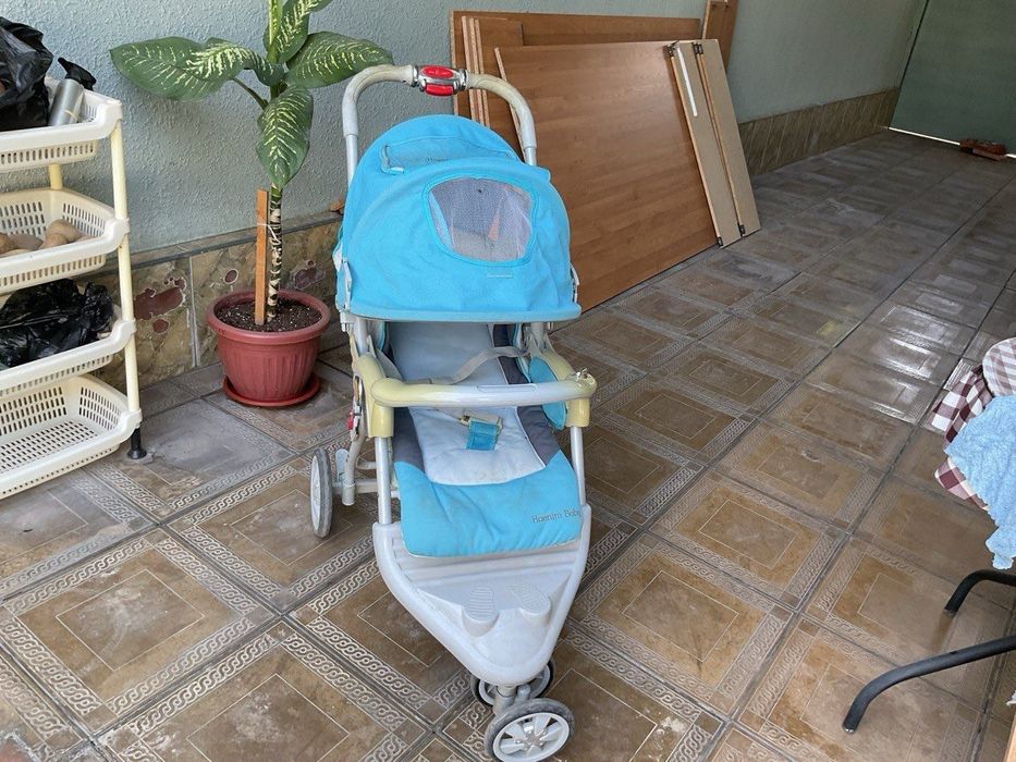 Коляска, б/у, 700 тысяч