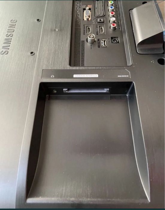 Samsung телевизор/монитор 24 инча