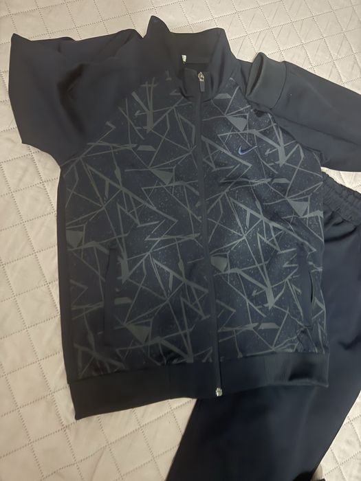 Спортивный костюм