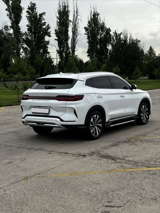 byd champion 605km