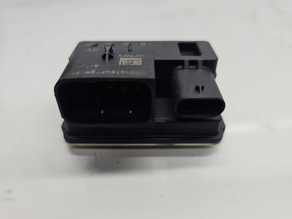 Releu Bmw 3 (F30) [Fabr 2012-2017] 8570087