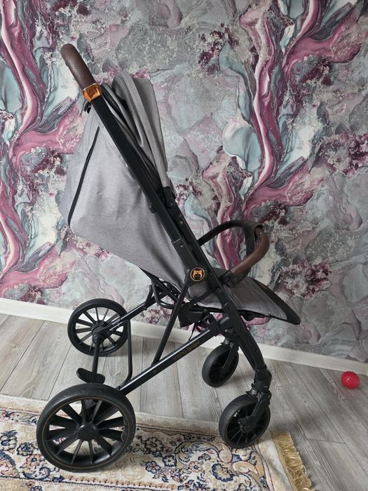 Продам детскую коляску