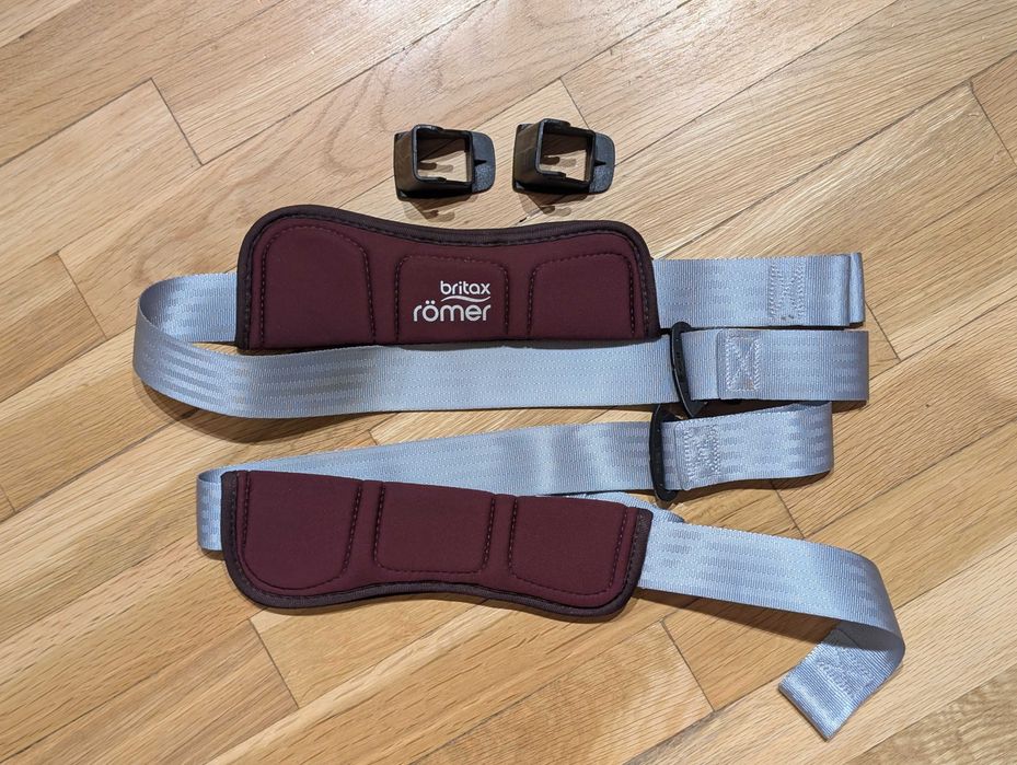 Детско столче за кола Britax Romer Advansafix IV R (9-36 кг) - лилаво