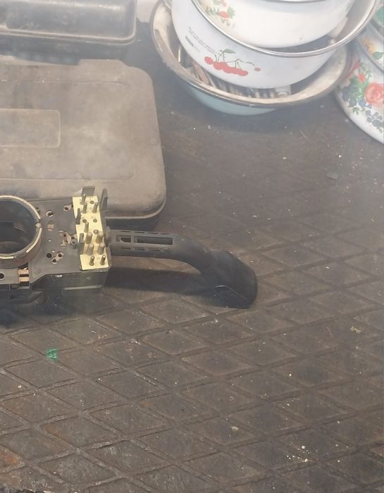 Продам ауди с4 стояло