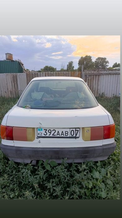 Продам машину Audi 80