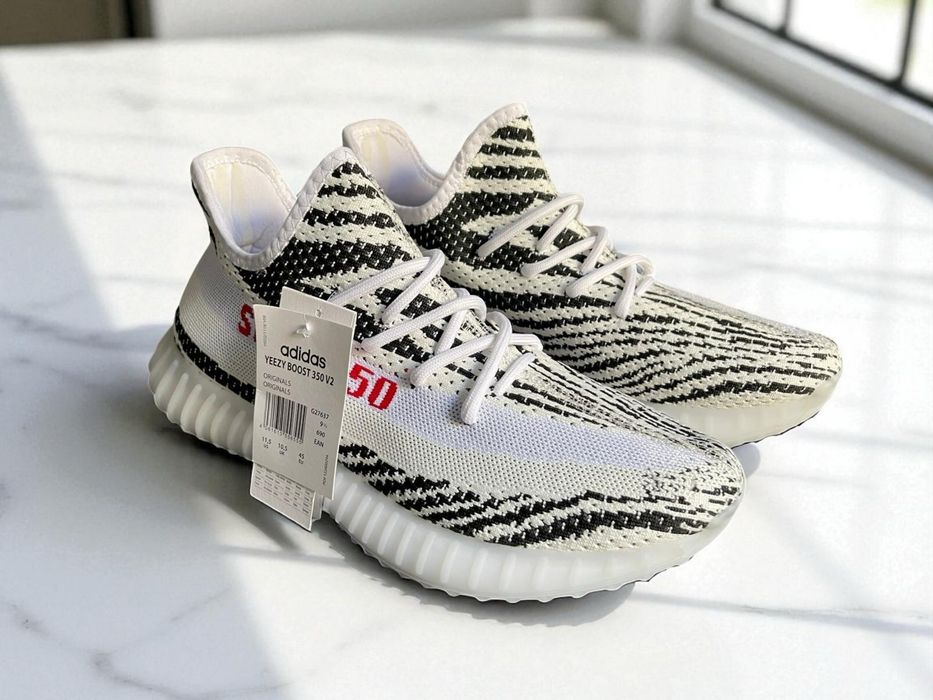 Yeezy Boost 350 V2 Zebra