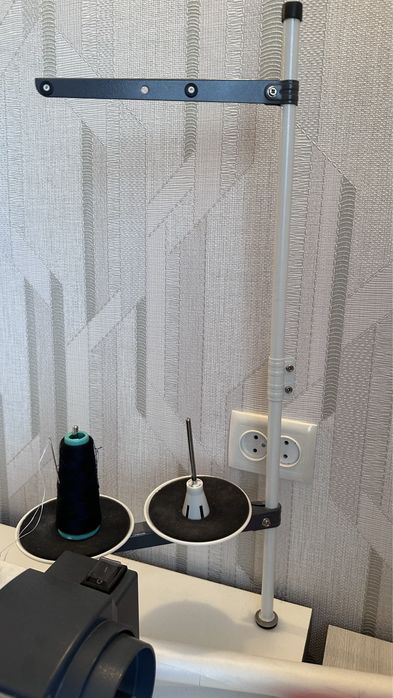 Продам швейную машину Maqi Q2