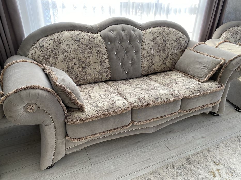 Даван с двумя креслами