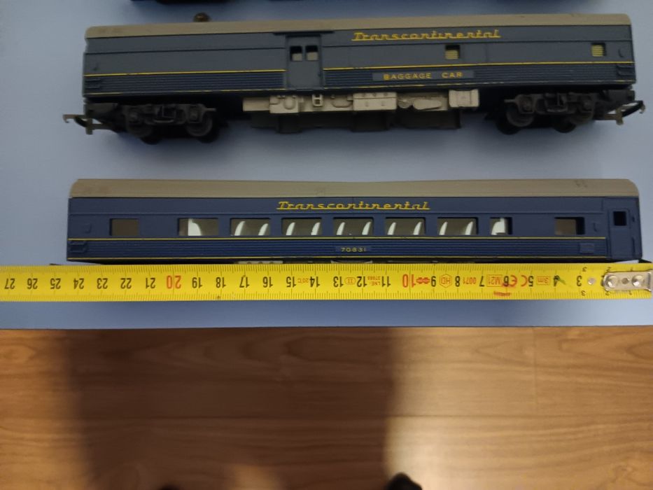 Vand vagoane tren electric scara ho