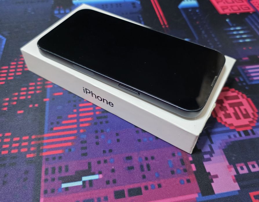 Iphone 13 256gb в отличном состоянии