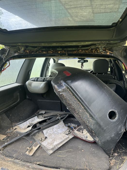 Dezmembrez jeep Grand Cherokee 4.7 motor defect