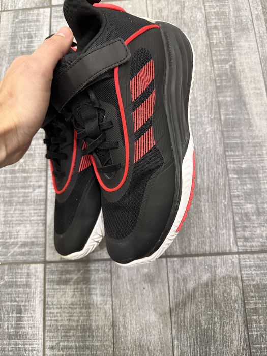 Маратонки Adidas 37 1/3 номер