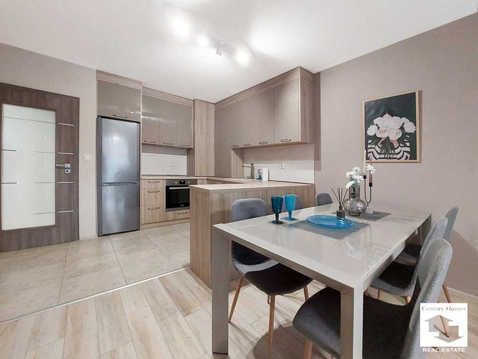 Продава се Тристаен апартамент в Велико Търново, Център - 115 кв.м за 2261 €/кв.м - Снимка #3
