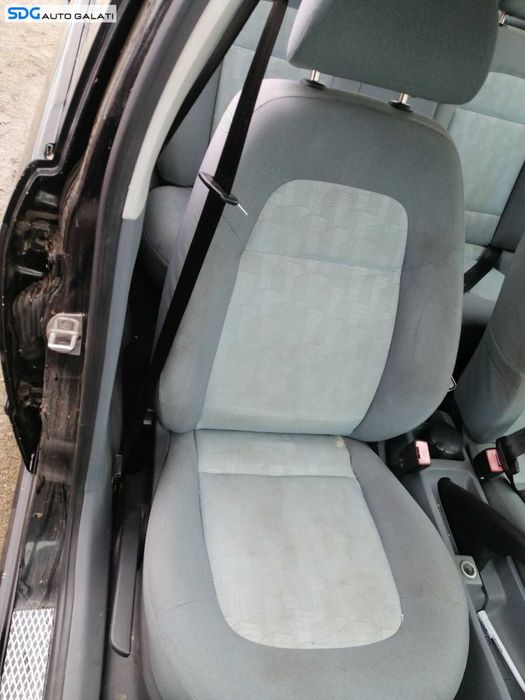 Airbag din Scaun Dreapta Fata Pasager Skoda Fabia 1 2000 - 2007