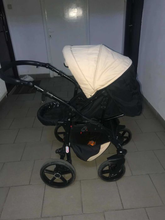 Carut bebe in stare buna