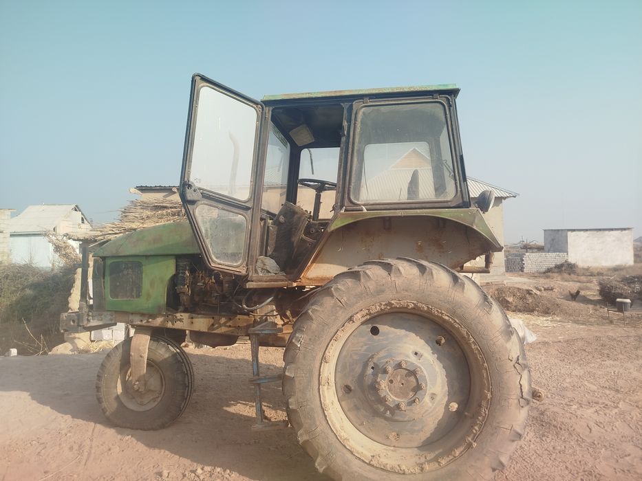 Traktor TTZ srocni sotiladi