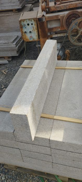 Гранит мрамор травертин перила итд